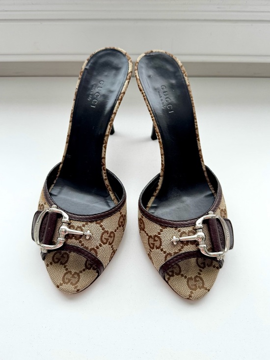 Gucci Shoes - Gucci Beige Brown Monogram Buckle Mules size 38.5